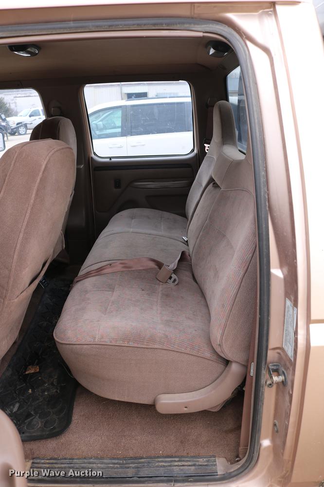 image for item DC7621 1997 Ford F350 Crew Cab flatbed pickup truck