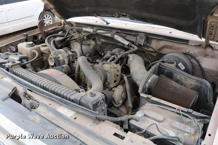 image for item DC7621 1997 Ford F350 Crew Cab flatbed pickup truck