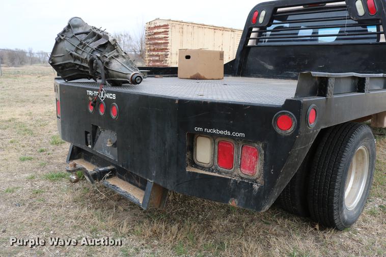 image for item DC7621 1997 Ford F350 Crew Cab flatbed pickup truck