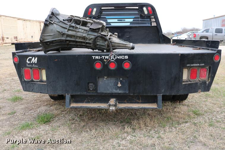 image for item DC7621 1997 Ford F350 Crew Cab flatbed pickup truck