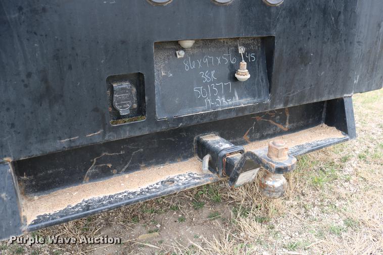 image for item DC7621 1997 Ford F350 Crew Cab flatbed pickup truck