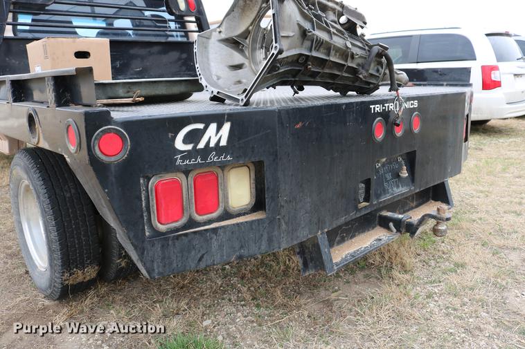 image for item DC7621 1997 Ford F350 Crew Cab flatbed pickup truck