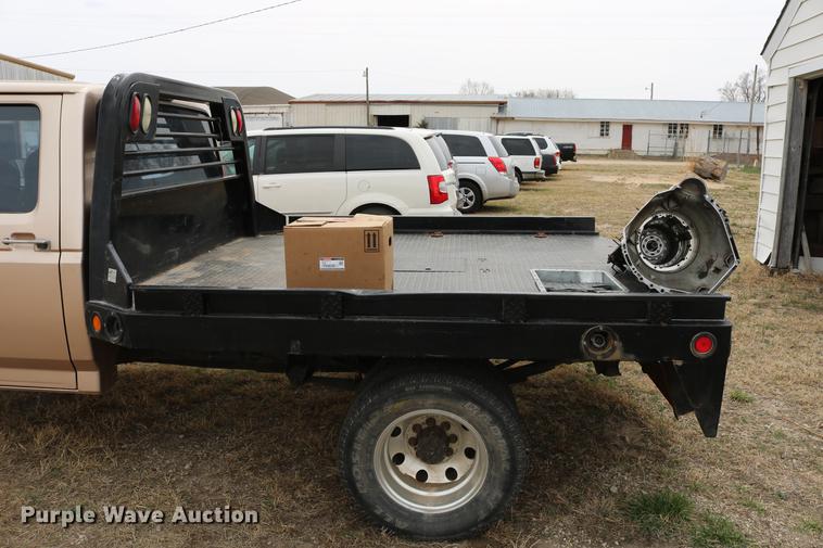 image for item DC7621 1997 Ford F350 Crew Cab flatbed pickup truck