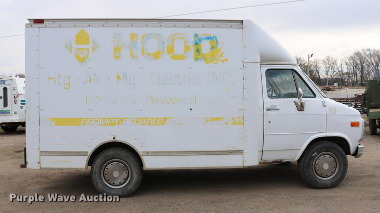 image for item DC7627 1992 GMC Vandura G3500 van