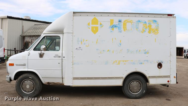 image for item DC7627 1992 GMC Vandura G3500 van