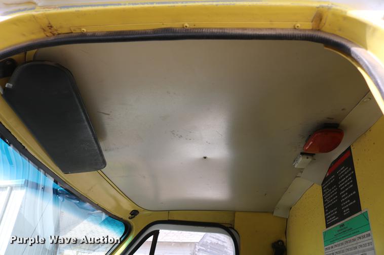 image for item DC7627 1992 GMC Vandura G3500 van