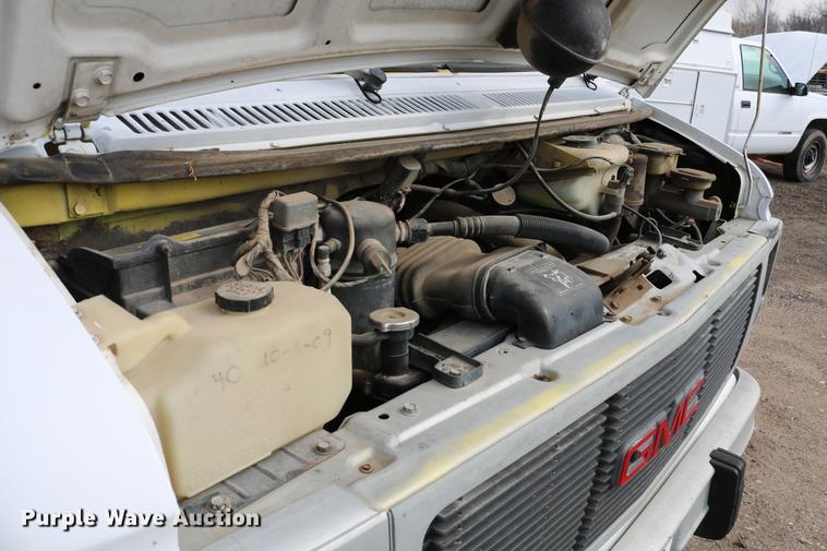 image for item DC7627 1992 GMC Vandura G3500 van