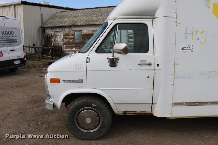 image for item DC7627 1992 GMC Vandura G3500 van