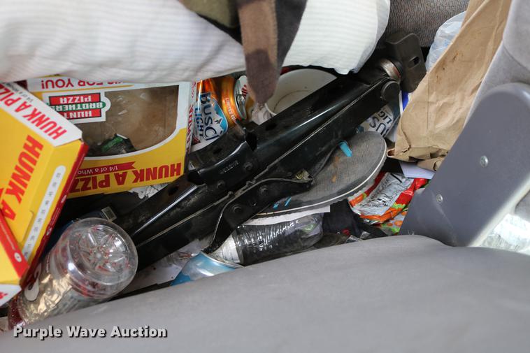 image for item DC7647 1994 Dodge Dakota Club Cab pickup truck