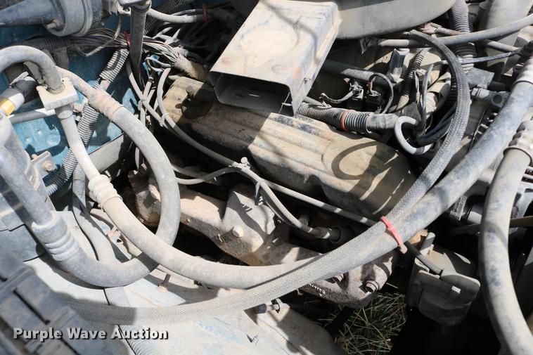 image for item DC7647 1994 Dodge Dakota Club Cab pickup truck