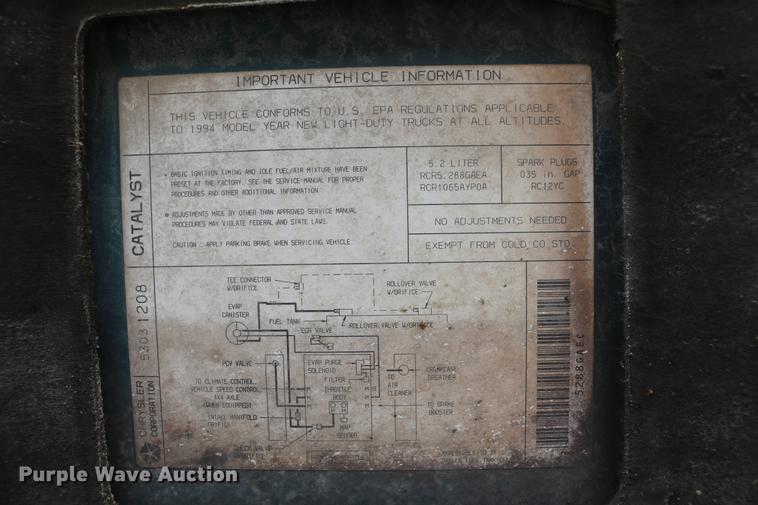 image for item DC7647 1994 Dodge Dakota Club Cab pickup truck