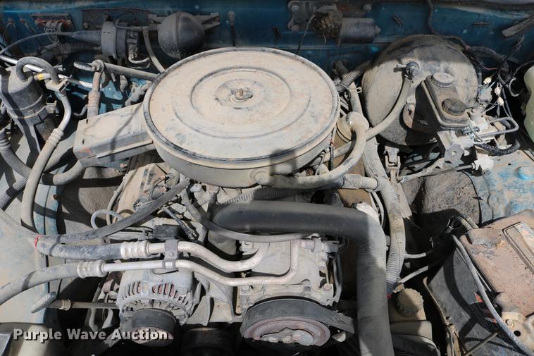 image for item DC7647 1994 Dodge Dakota Club Cab pickup truck