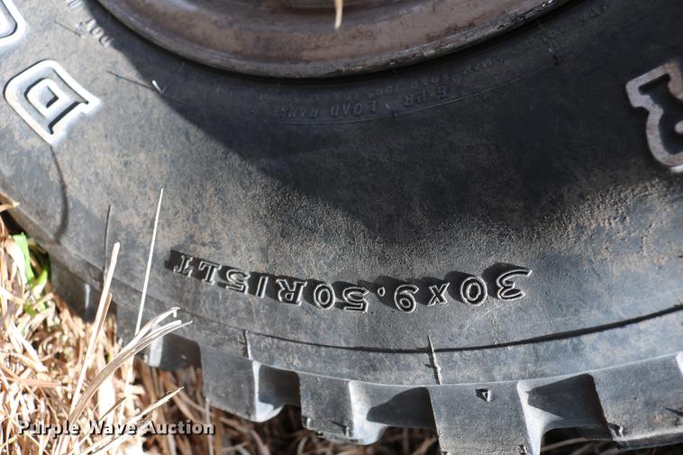 image for item DC7647 1994 Dodge Dakota Club Cab pickup truck