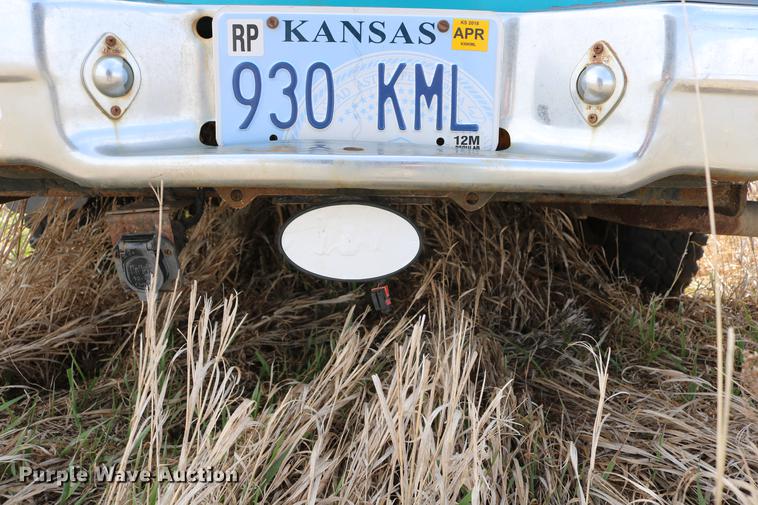 image for item DC7647 1994 Dodge Dakota Club Cab pickup truck