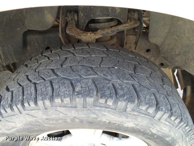 image for item DD1299 2012 Ford F150 XLT SuperCrew pickup truck