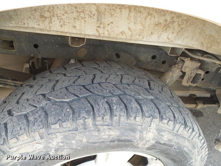 image for item DD1299 2012 Ford F150 XLT SuperCrew pickup truck