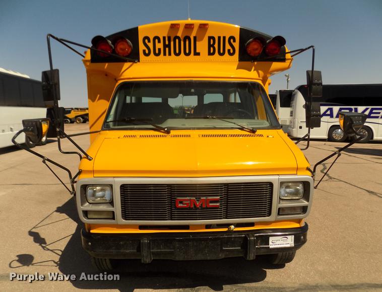 image for item DD2779 1995 GMC G3500 Vandura school bus
