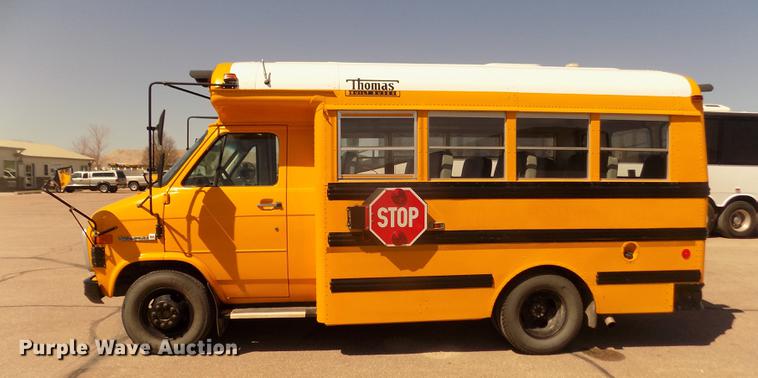 image for item DD2779 1995 GMC G3500 Vandura school bus