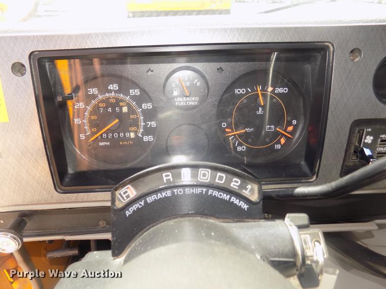 image for item DD2779 1995 GMC G3500 Vandura school bus