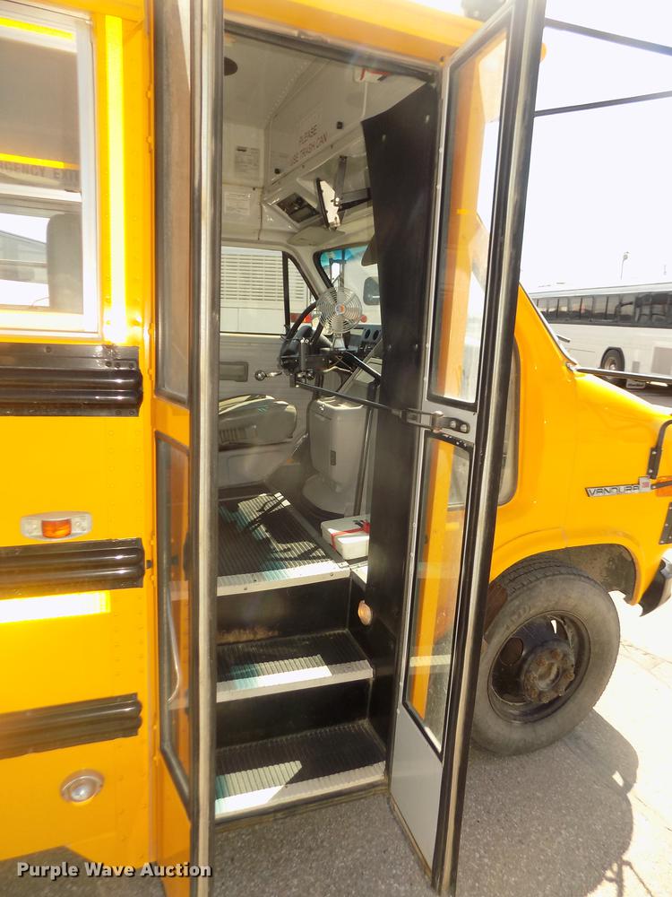 image for item DD2779 1995 GMC G3500 Vandura school bus