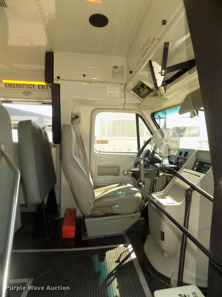 image for item DD2779 1995 GMC G3500 Vandura school bus