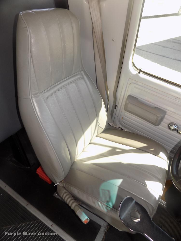 image for item DD2779 1995 GMC G3500 Vandura school bus