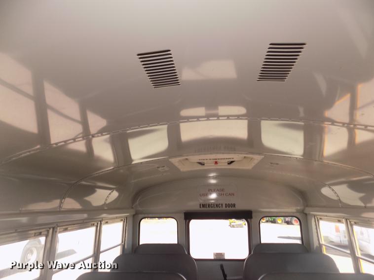 image for item DD2779 1995 GMC G3500 Vandura school bus