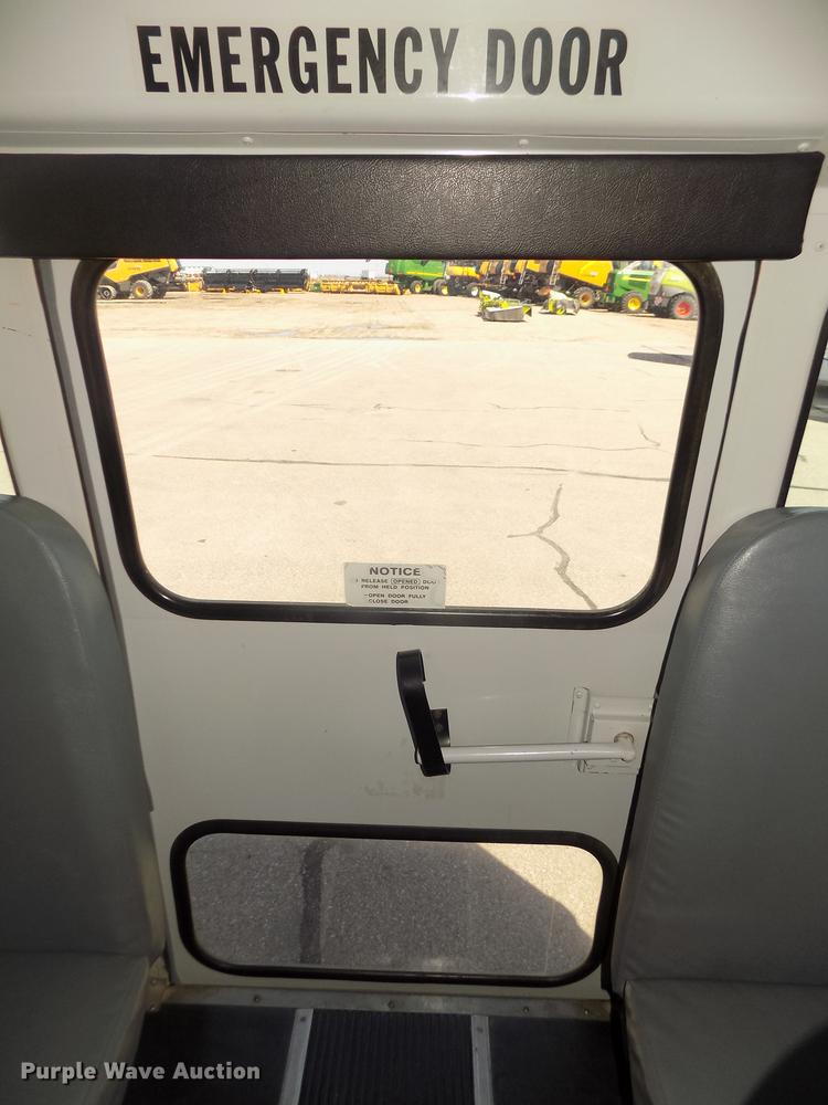 image for item DD2779 1995 GMC G3500 Vandura school bus