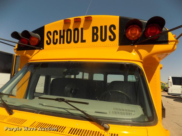 image for item DD2779 1995 GMC G3500 Vandura school bus