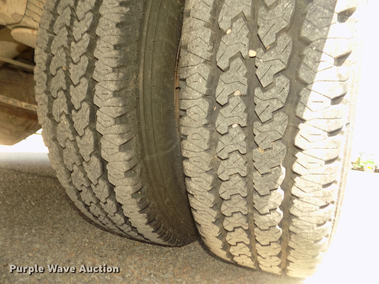 image for item DD2779 1995 GMC G3500 Vandura school bus