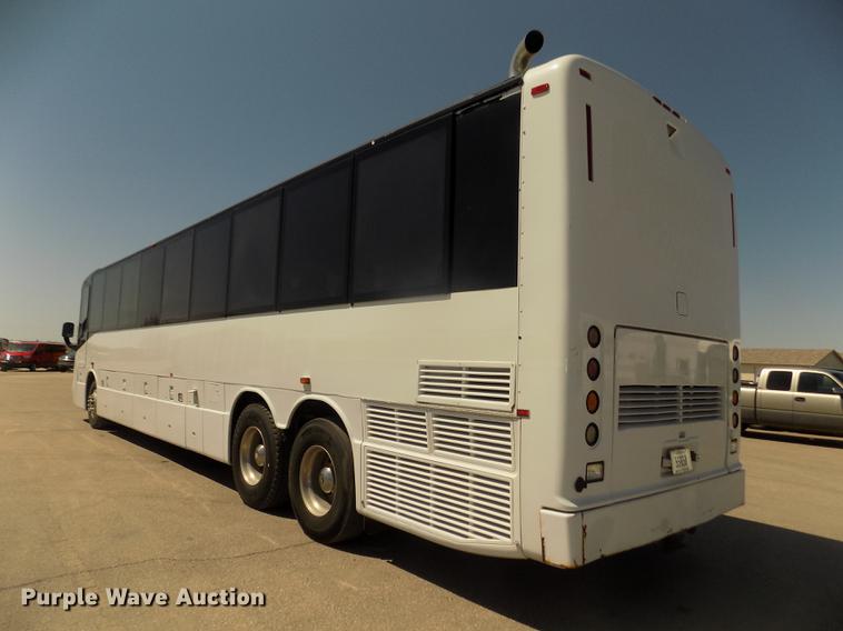 image for item DD2780 2004 Blue Bird Express 4500 coach bus