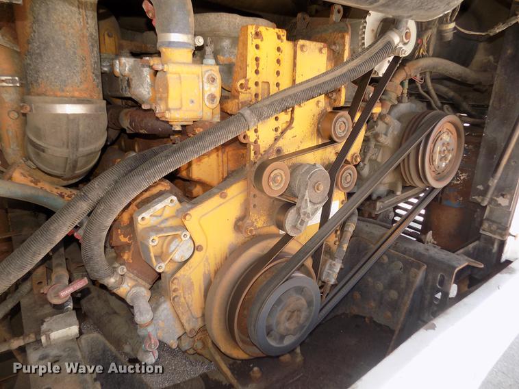 image for item DD2780 2004 Blue Bird Express 4500 coach bus