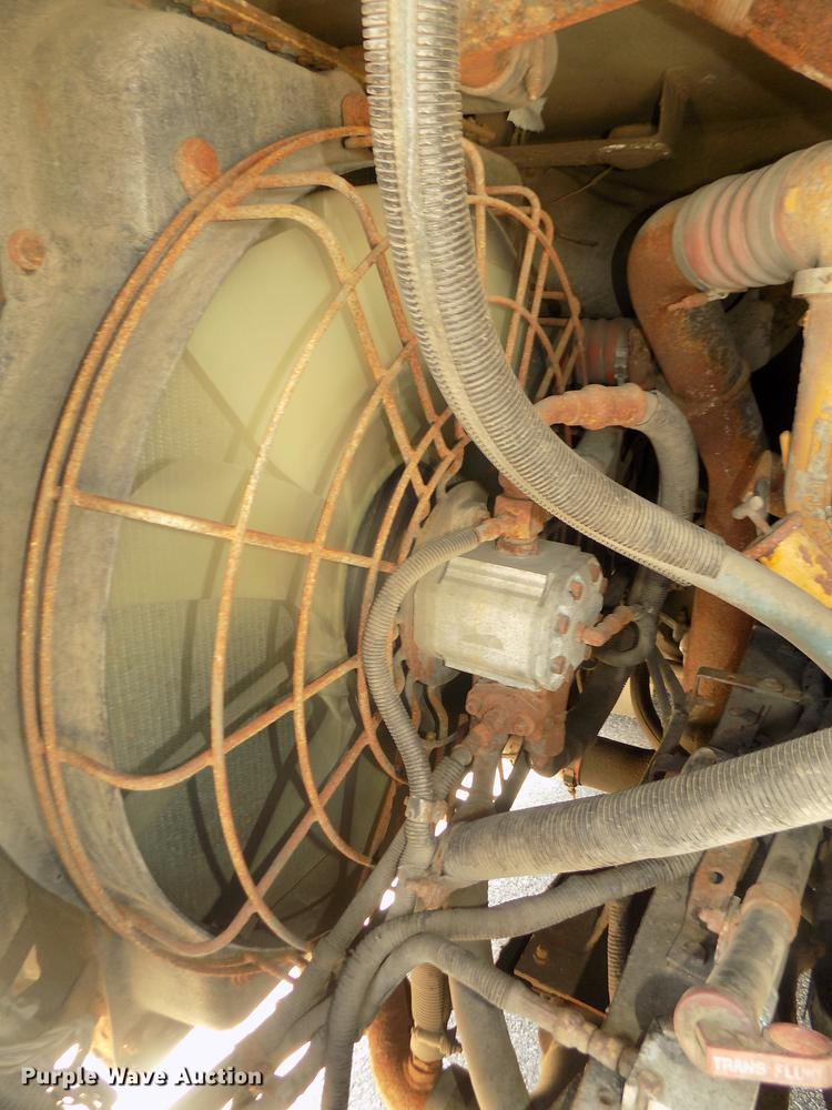 image for item DD2780 2004 Blue Bird Express 4500 coach bus