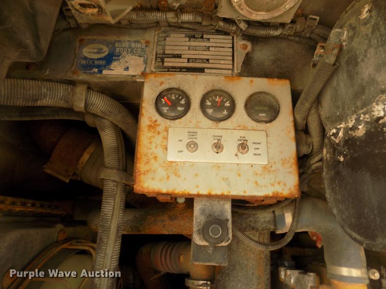 image for item DD2780 2004 Blue Bird Express 4500 coach bus