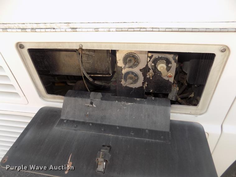 image for item DD2780 2004 Blue Bird Express 4500 coach bus