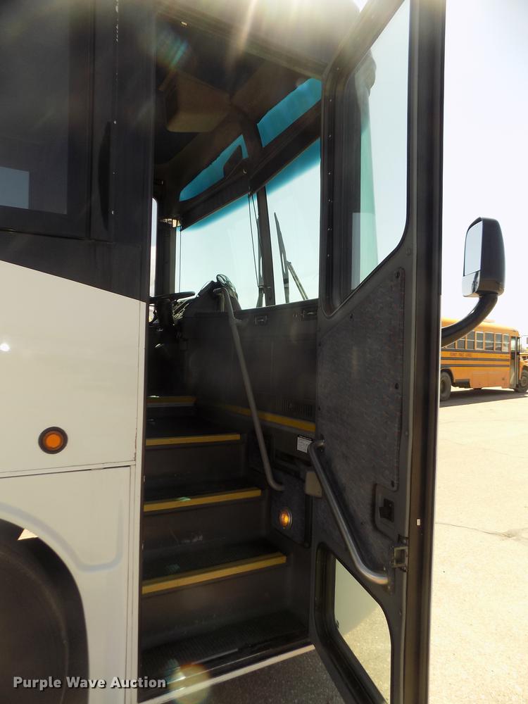 image for item DD2780 2004 Blue Bird Express 4500 coach bus