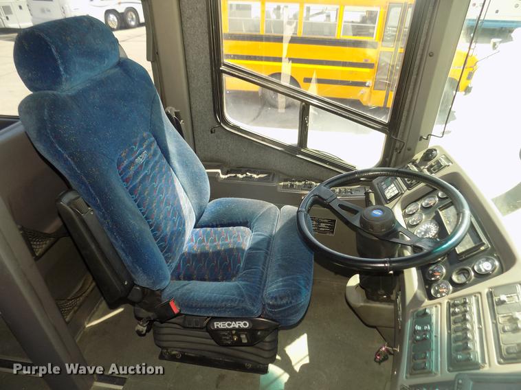 image for item DD2780 2004 Blue Bird Express 4500 coach bus