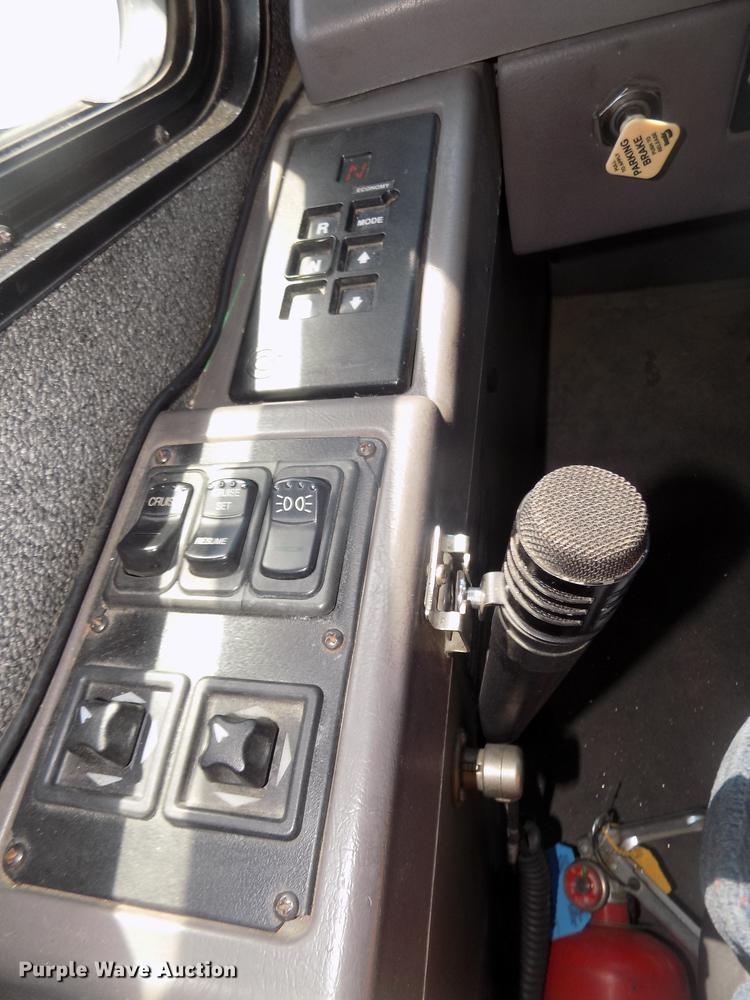 image for item DD2780 2004 Blue Bird Express 4500 coach bus