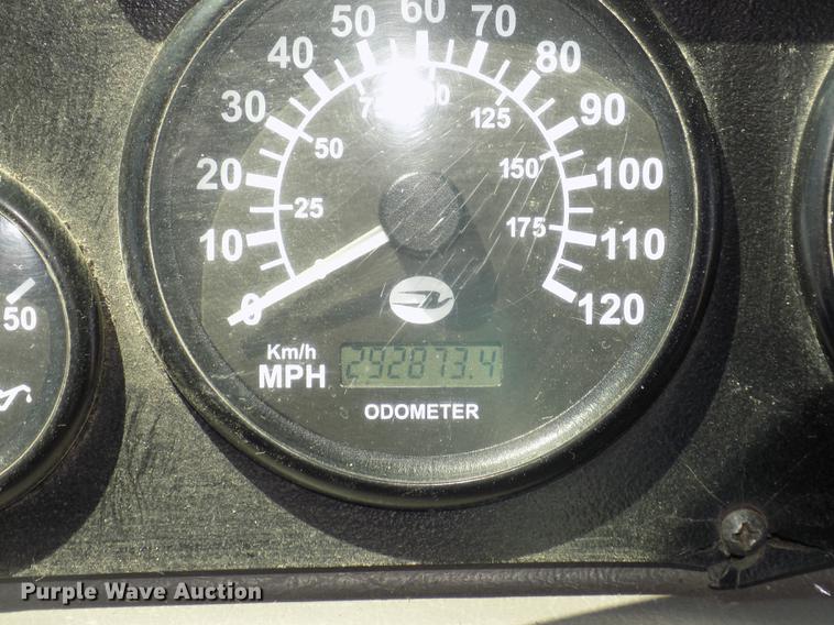 image for item DD2780 2004 Blue Bird Express 4500 coach bus