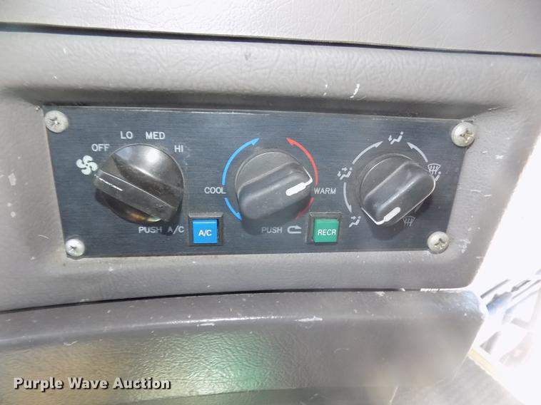 image for item DD2780 2004 Blue Bird Express 4500 coach bus