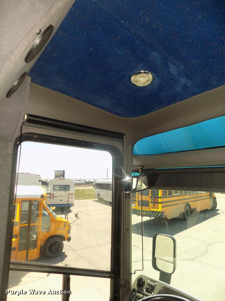 image for item DD2780 2004 Blue Bird Express 4500 coach bus