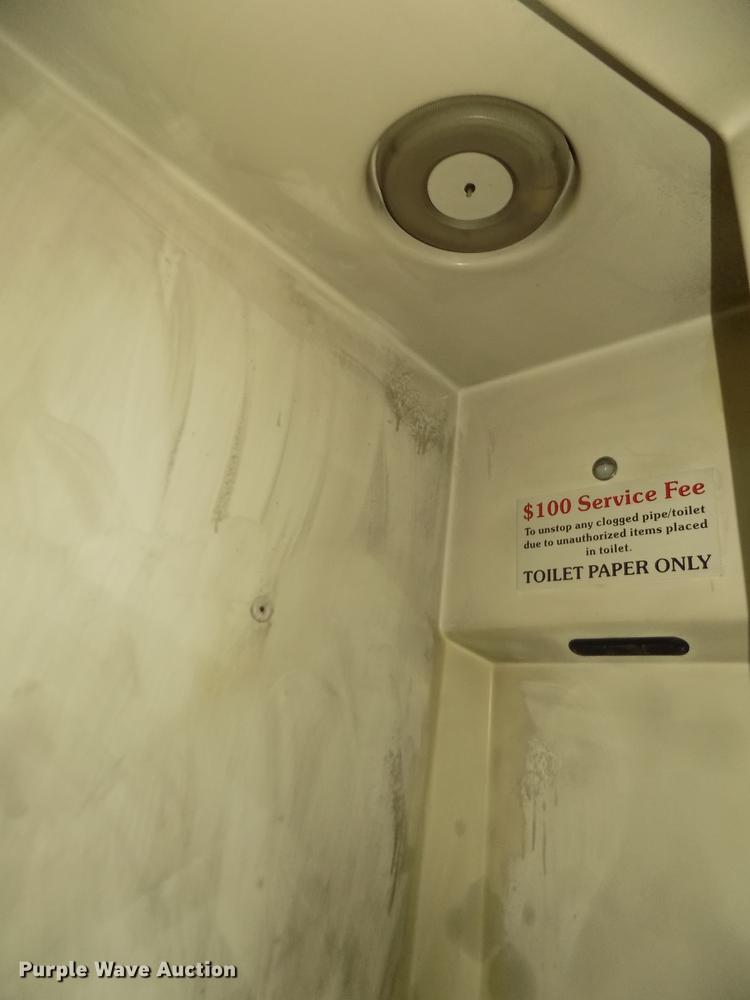 image for item DD2780 2004 Blue Bird Express 4500 coach bus