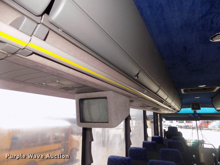 image for item DD2780 2004 Blue Bird Express 4500 coach bus