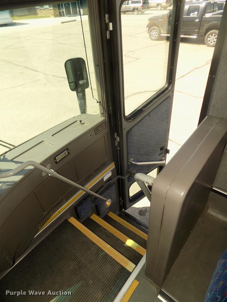 image for item DD2780 2004 Blue Bird Express 4500 coach bus