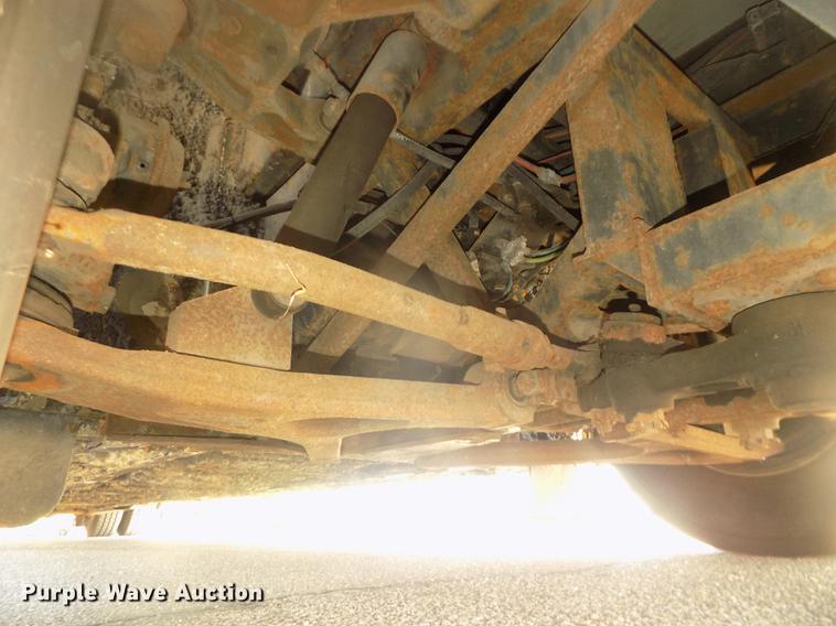 image for item DD2780 2004 Blue Bird Express 4500 coach bus