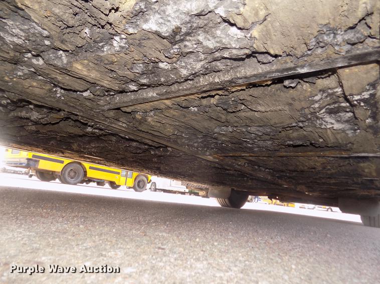 image for item DD2780 2004 Blue Bird Express 4500 coach bus