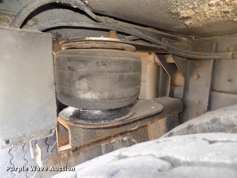 image for item DD2780 2004 Blue Bird Express 4500 coach bus