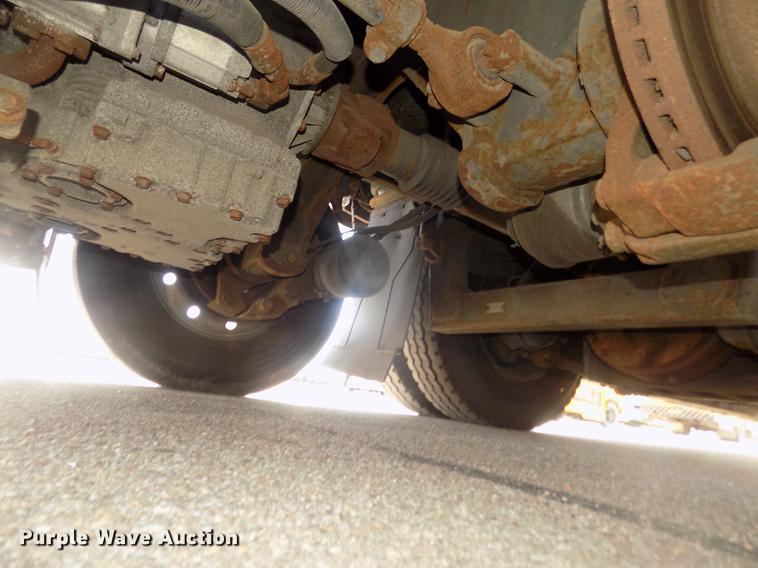 image for item DD2780 2004 Blue Bird Express 4500 coach bus