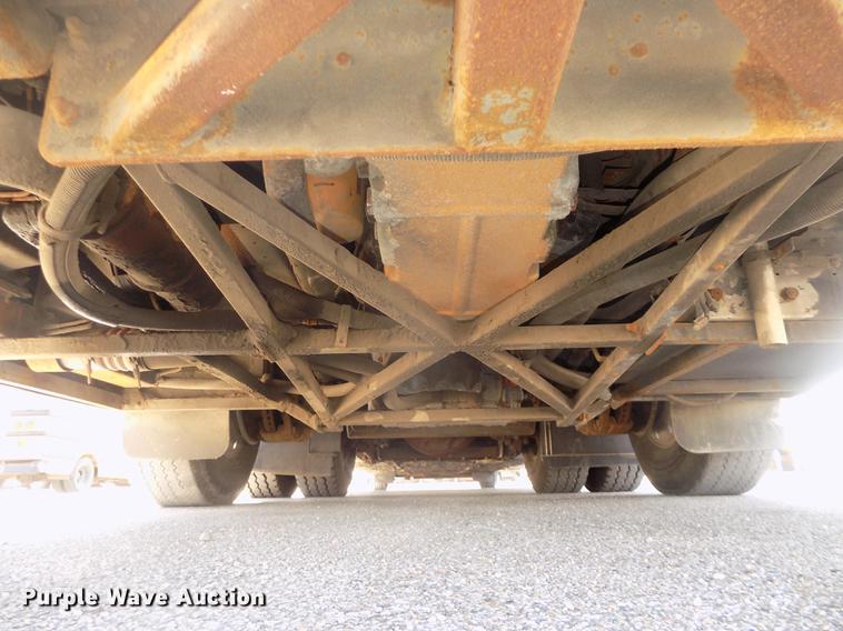 image for item DD2780 2004 Blue Bird Express 4500 coach bus