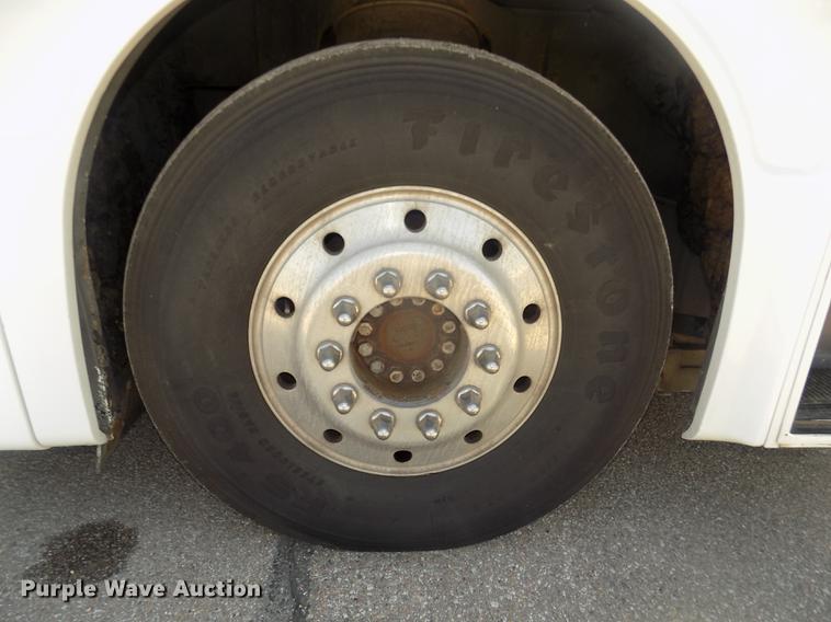 image for item DD2780 2004 Blue Bird Express 4500 coach bus